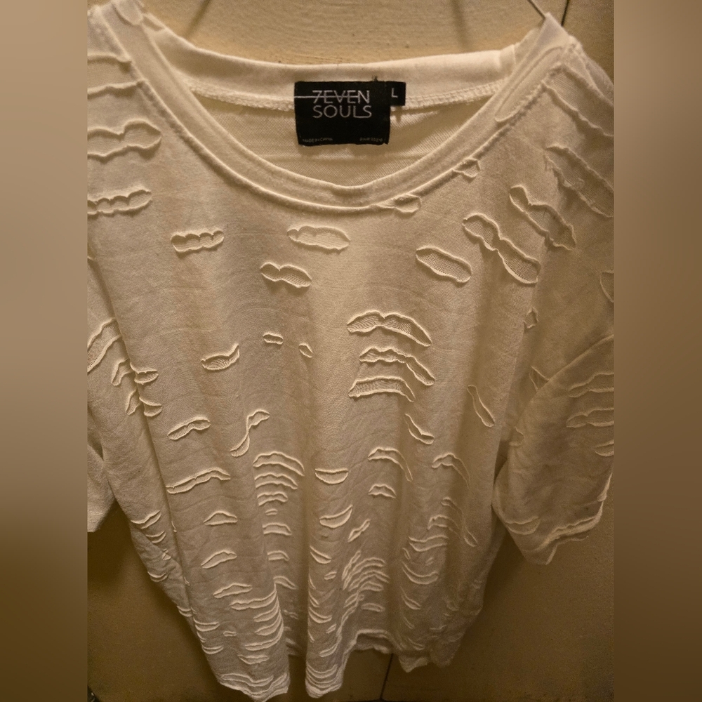 7even souls tshirt hole design L white NWOT